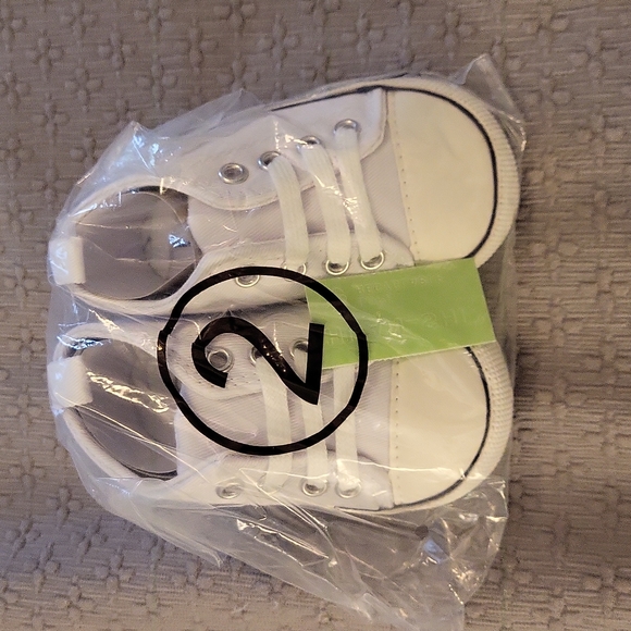 NIB Baby shoe lot - Picture 4 of 9